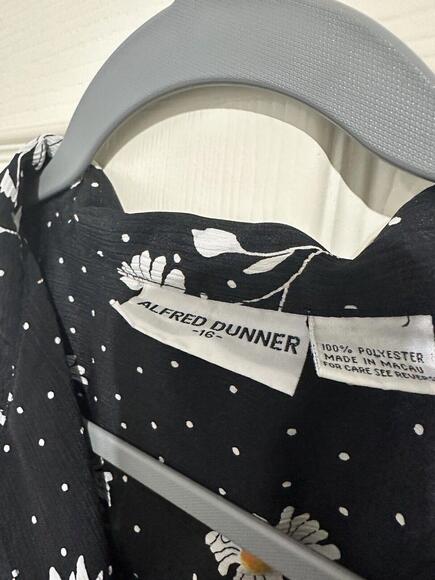Alfred Dunner Short Sleeve Button Up Black White Floral Polka Dot Blouse SZ 16 - Picture 7 of 8